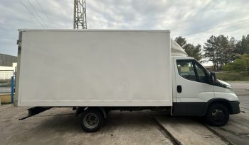 IVECO 35C16 CARROZADO 20M3. lleno